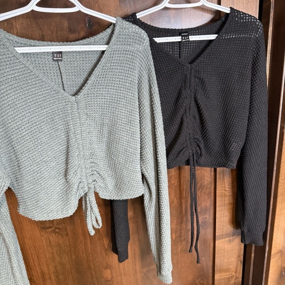 SHEIN Sweaters - SHEIN Knit Sweaters lot of 2 green and black cropped drawstrin adjustable fronts